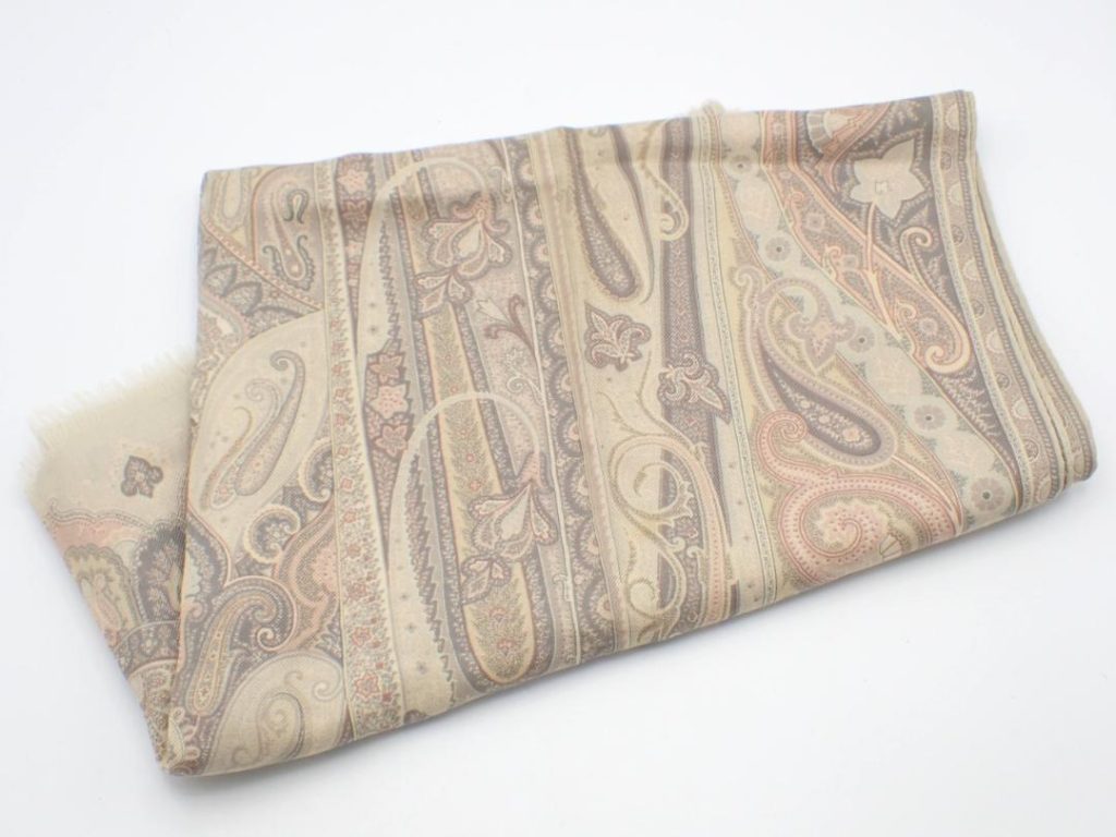 ETRO エトロ スカーフ セタシルク30％ ウール70％ ストールの買取実績 